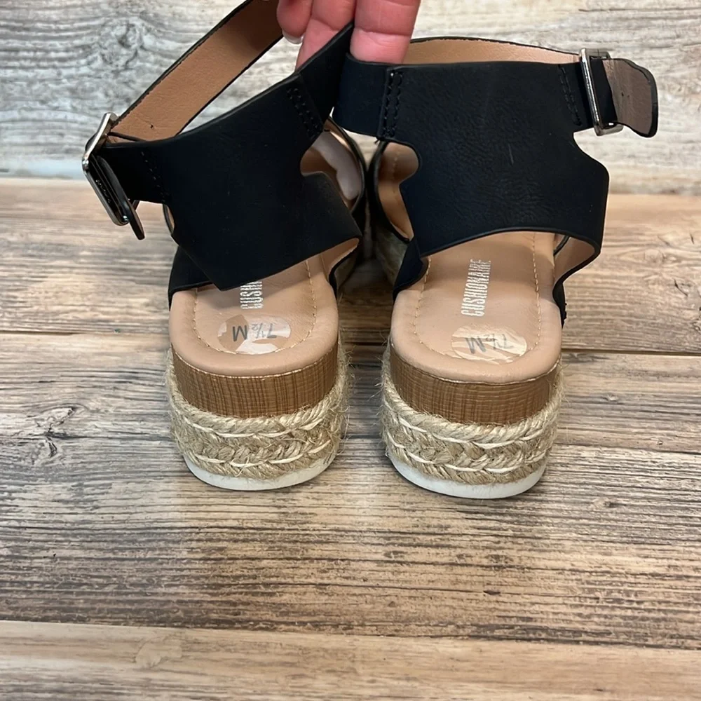 CUSHIONAIRE Women's Espadrille Platform Open Toe Sandal in Black New! C6